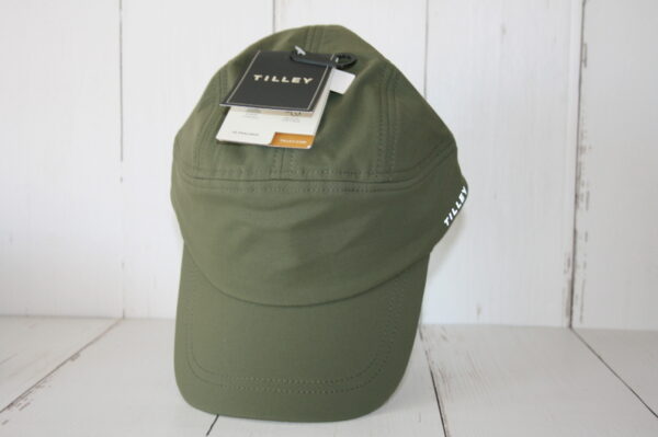 Cap Tilley